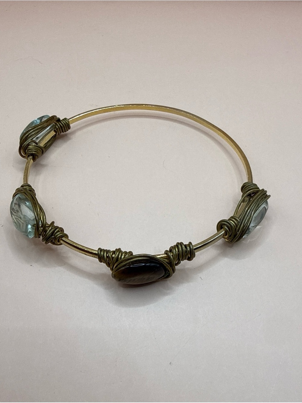 ROCK CANDY Bangle Bracelet Gold Tone 4 Wire Wrapped Acrylic Stones 8 1/4”